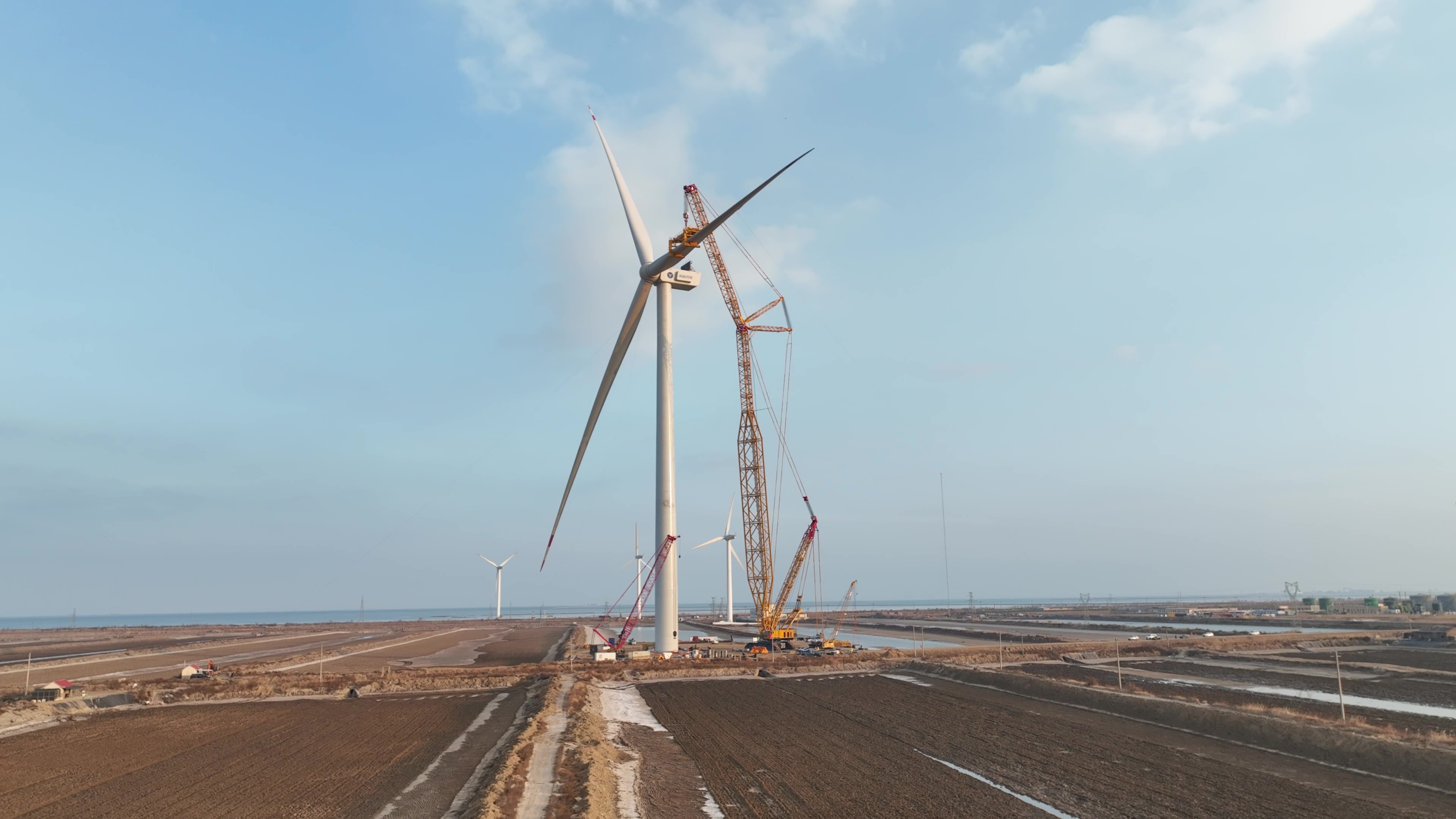 经年打磨今朝亮剑！PG电子股份深远海16MW&ldquo;海鹰&rdquo;平台吊装成功